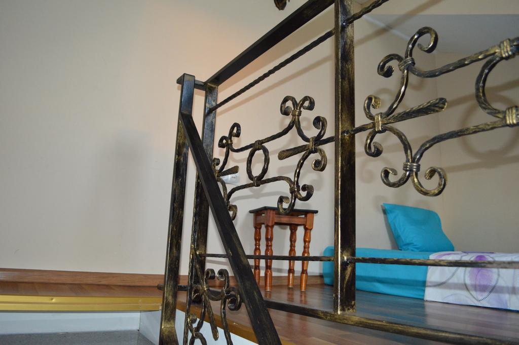 Guest House Nise Tbilisi Buitenkant foto