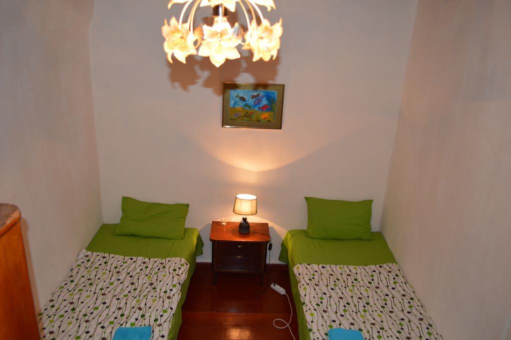 Guest House Nise Tbilisi Buitenkant foto