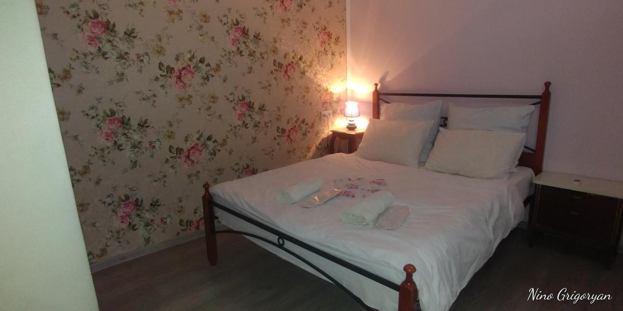 Guest House Nise Tbilisi Buitenkant foto