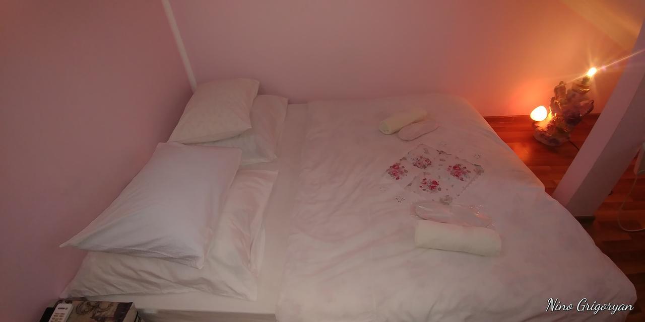 Guest House Nise Tbilisi Buitenkant foto