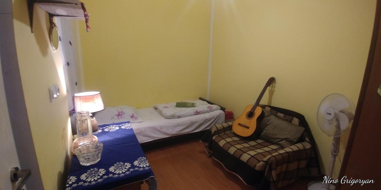 Guest House Nise Tbilisi Buitenkant foto